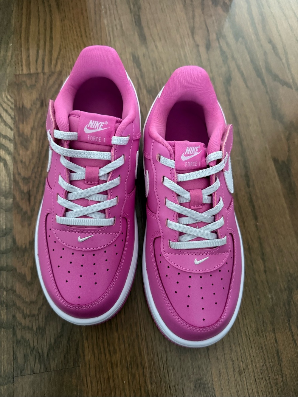 Brand new in box*Nike Kid’s Air Force One Low-Top Sneakers - Picture 3 of 7